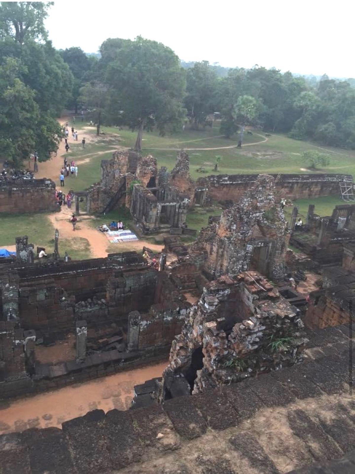 2014.11.21
子供はかわいい
我々から見たら貧しそうだが、これも幸...