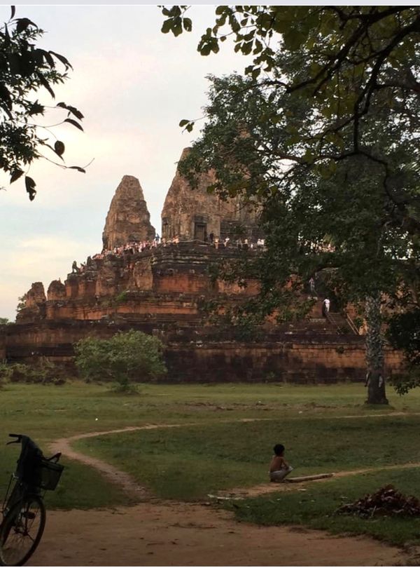 カンボジア・アンコールワット「11月アンコールワット:シュリムアップ」の写真：2014.11.21
子供はかわいい
我...