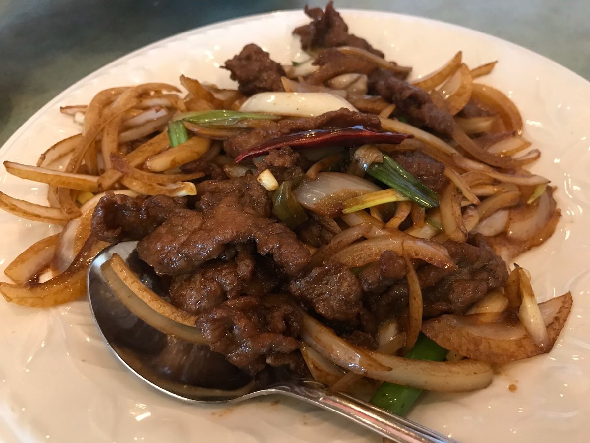 友達が経営している中華のお店。
この時は学生の時以来の再会で嬉しかったです