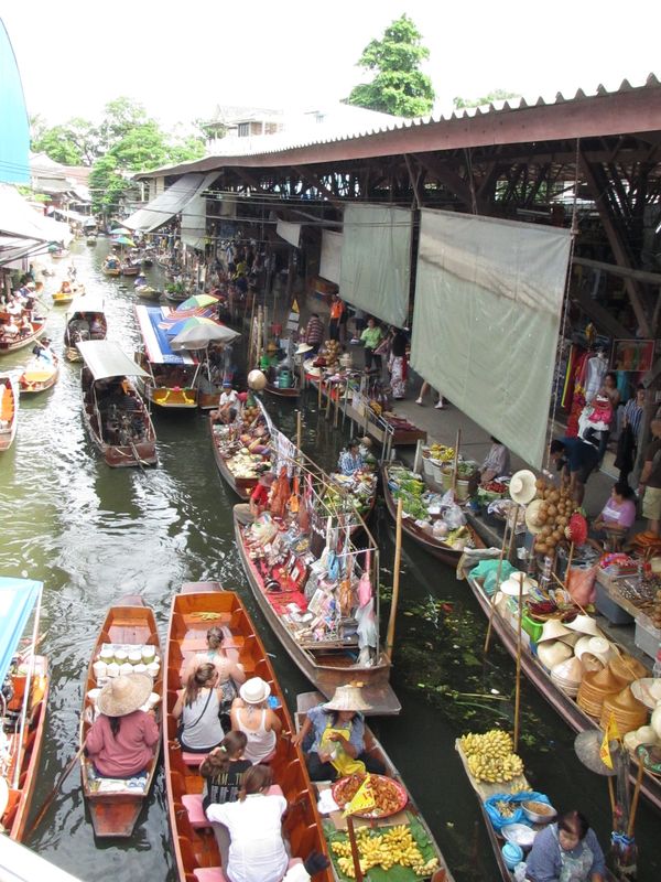タイ「バンコク3人旅」の写真
