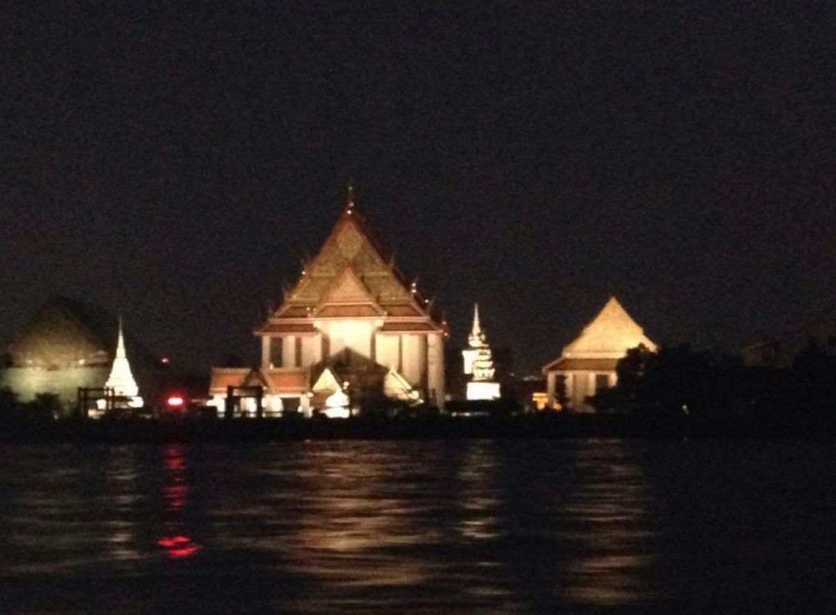 2013.12.09
いやー、時代はめまぐるしく進化しています。
バンコク...