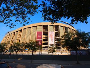 カンプ・ノウ
FCバルセロナのホームスタジアム カンプ・ノウは、出張先から...