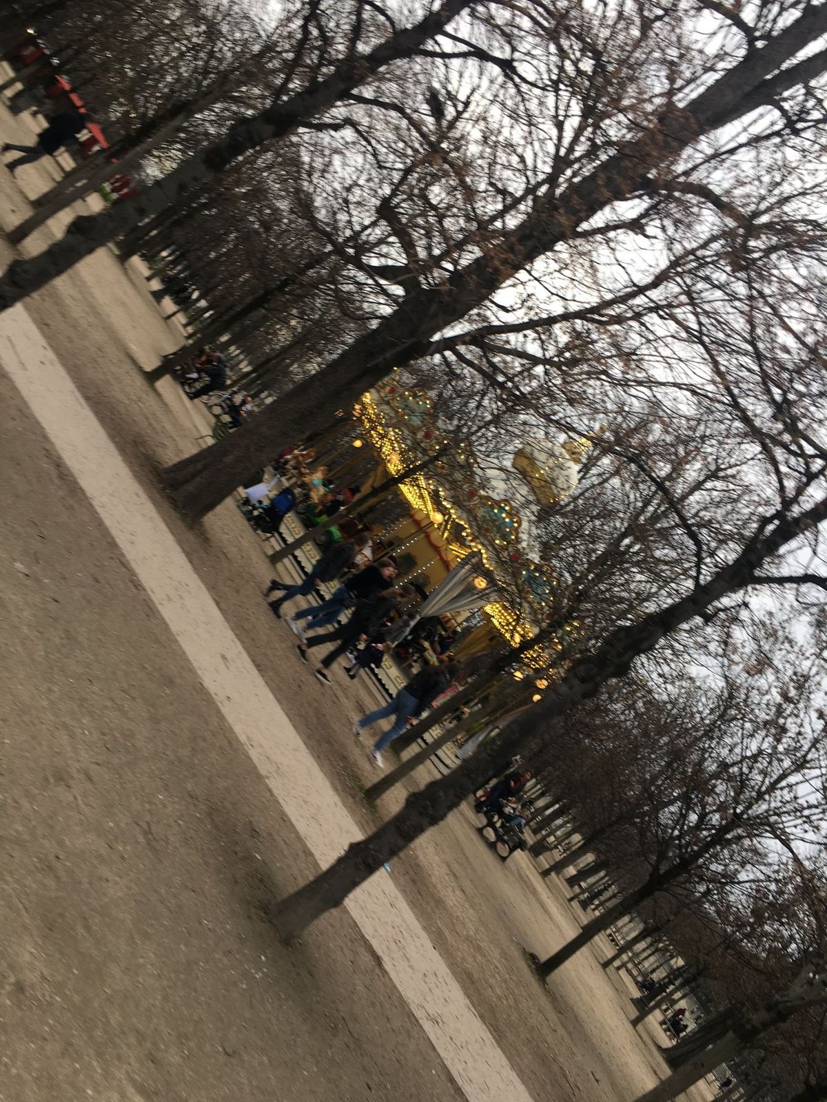 午後になるとだんだん曇りに、、、☁️
お天気の変わりやすさが凄い！
*
曇...