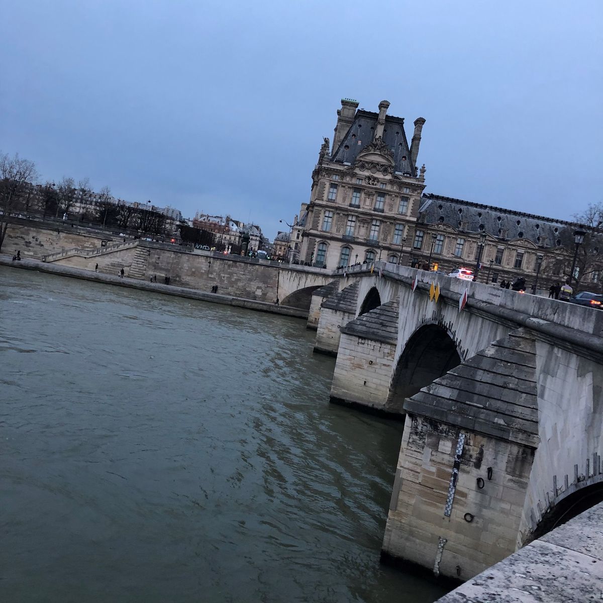 お洒落なお店や、ロードアート、建造物、見きれないので、
何回も行って味わい...