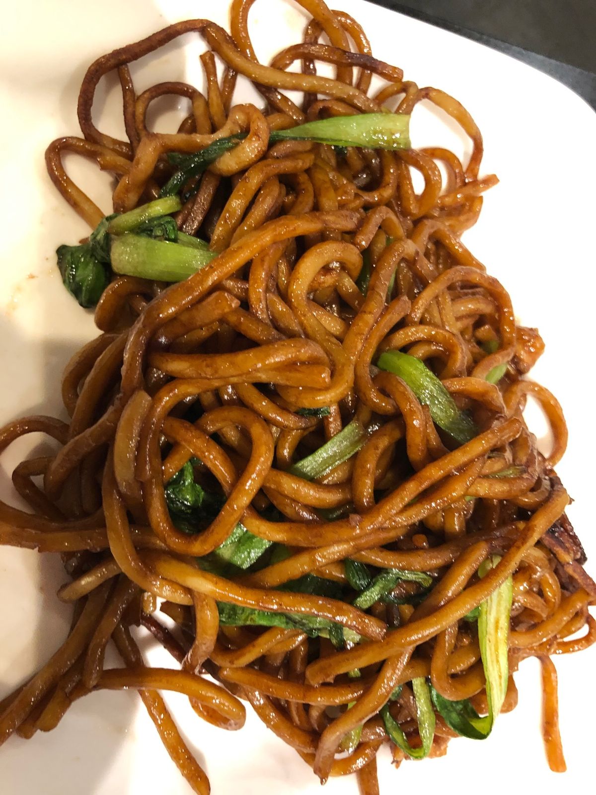 この日は結構な雨でけむる外灘

ちょいと道を間違えて長めに雨の中歩いて
上...