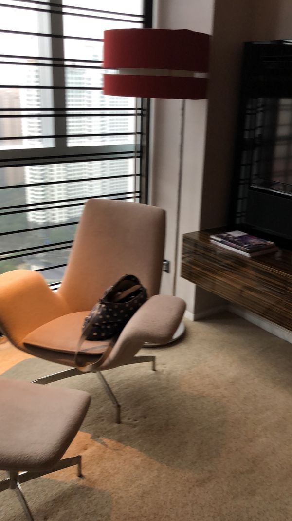 中国・上海「上海2018」の写真：ホテルは奮発して
フォーシーズン

さす...