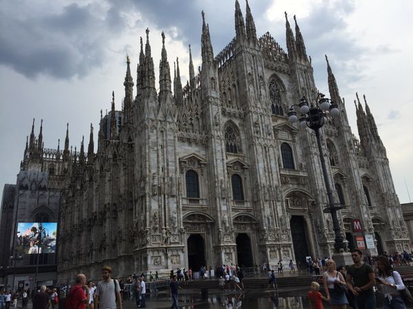 イタリア「あと何回行ける⁉️娘と2人、イタリア気まま旅」の写真：ミラノから鉄道🚃移動で、ベローナへ。遺跡でオ...