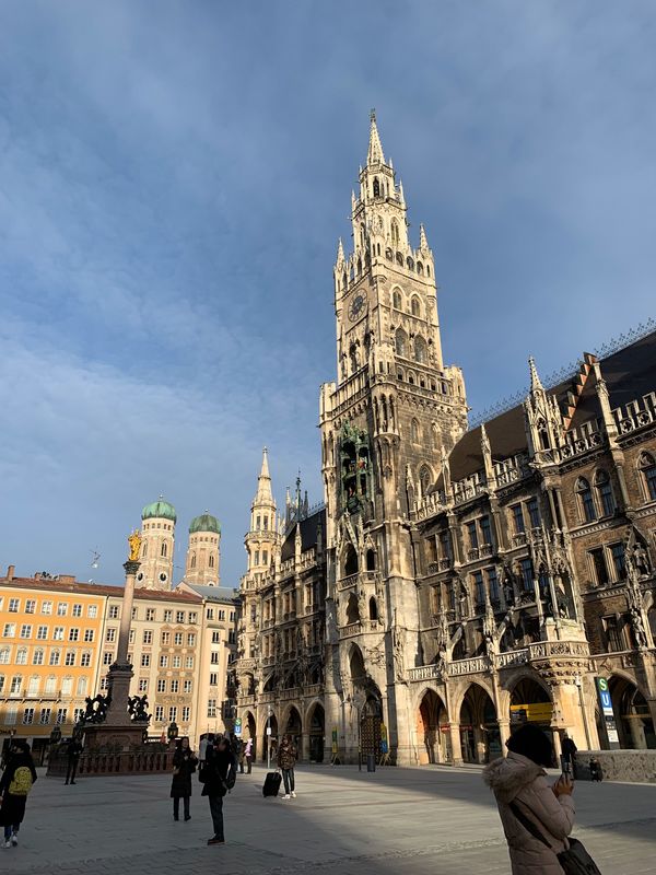 ドイツ・ミュンヘン「お得旅‼️行くっきゃない。お友達と、2人でツアーに参加👍」の写真：ずっと行ってみたかったノイスバンシュタイ...