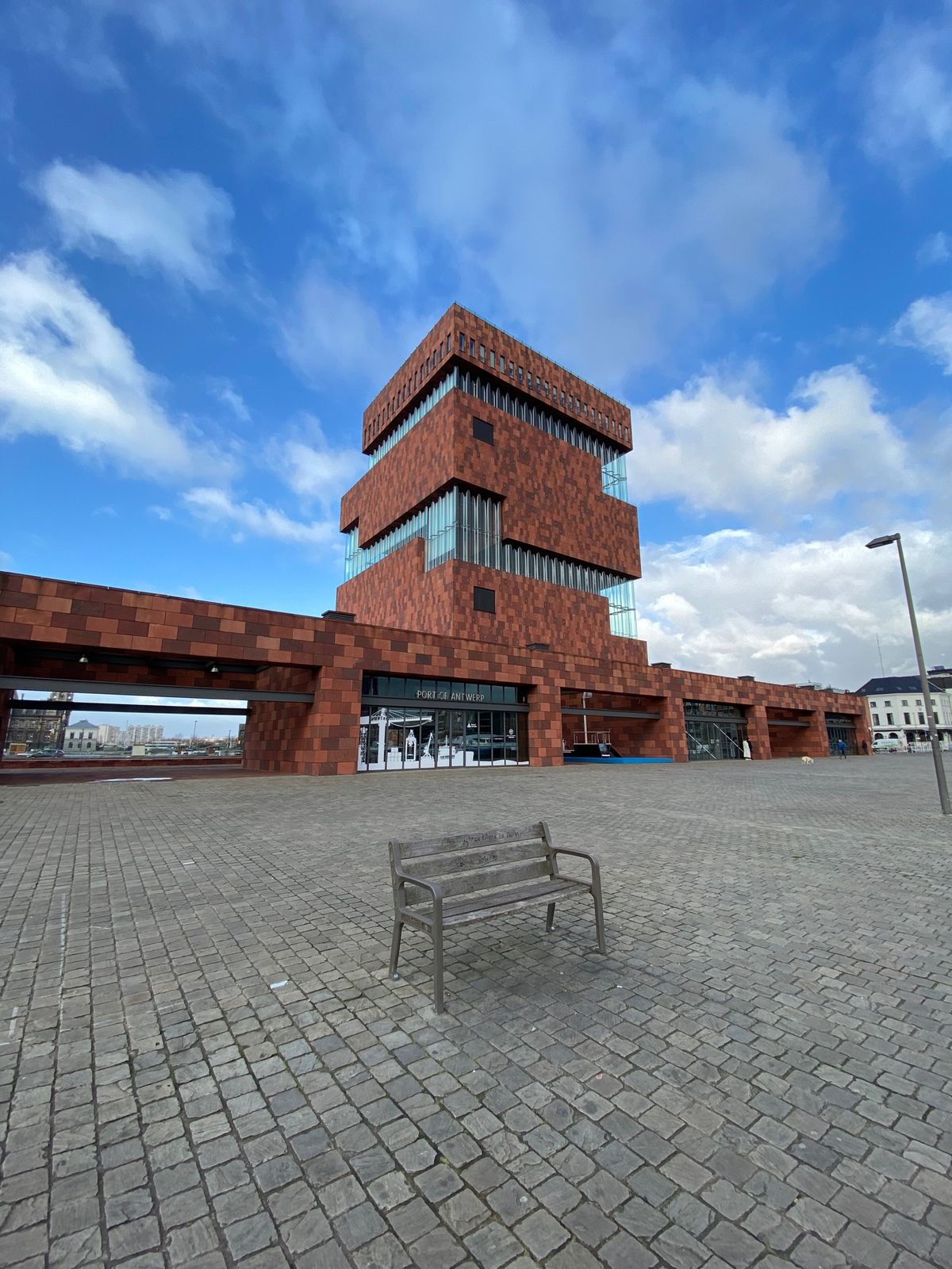 アントワープはずっと行ってみたかったまち。フランダースの犬の教会、まちは狭...