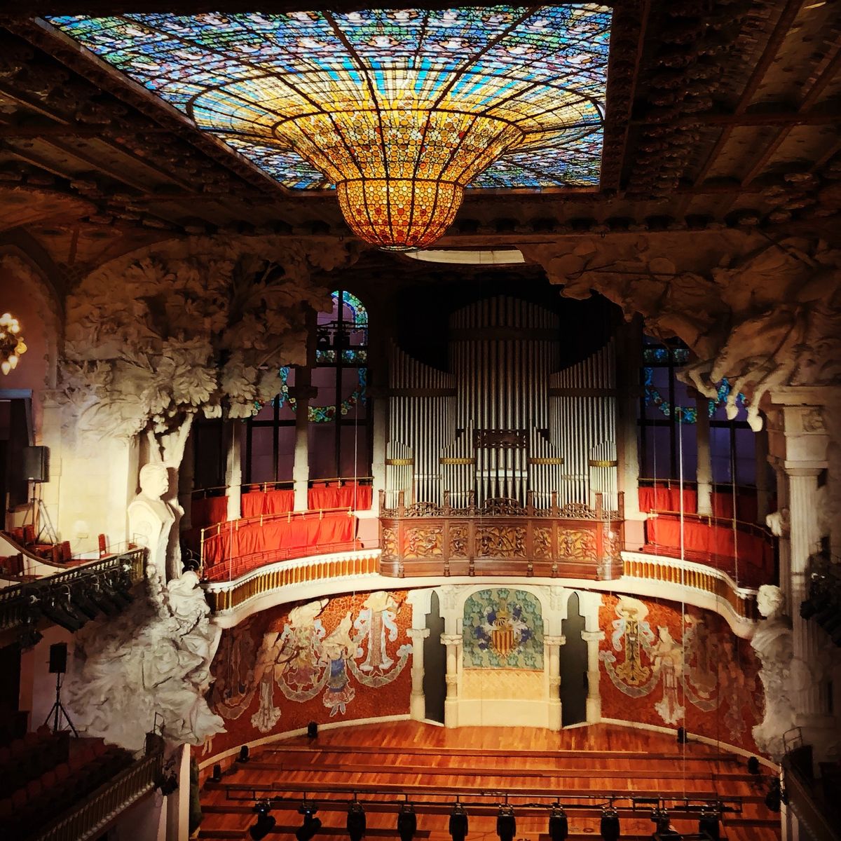 2019年スペイン芸術の旅　2日目。
モンタネール建築でいちばん好き...