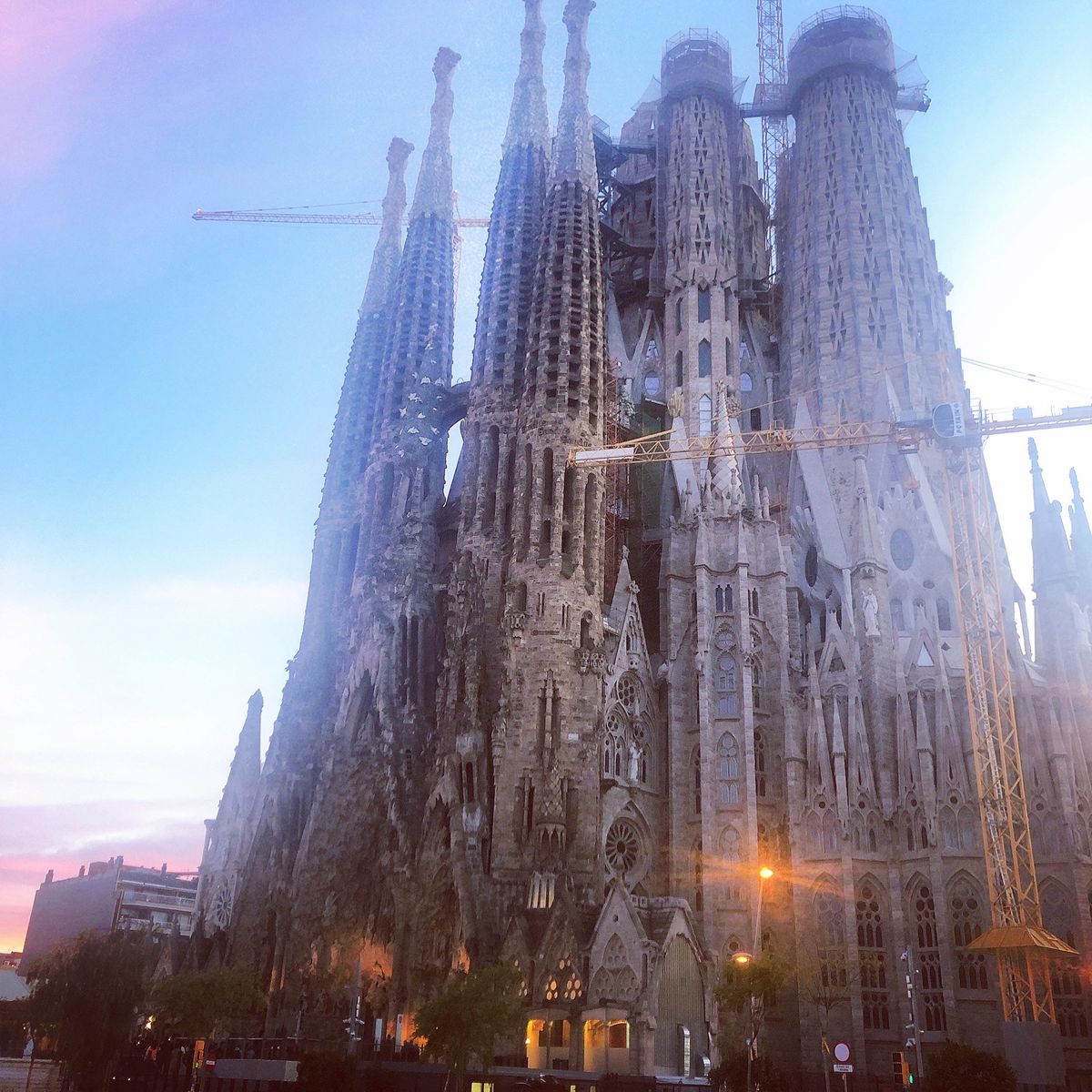 2019年スペイン芸術の旅。4日目
サグラダファミリア、生誕のファサ...