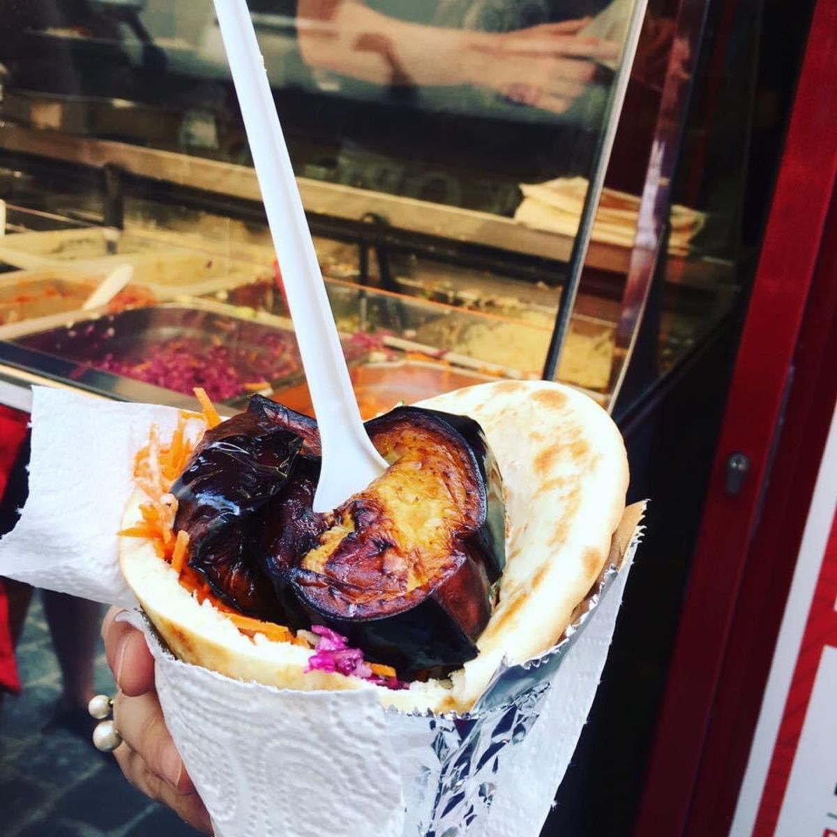 2016年フランス🇫🇷パリ
友人オススメのカフェで朝にクロワッサン食べたり...