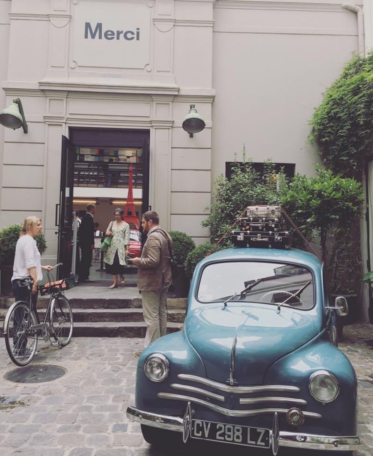 2016年フランス🇫🇷パリ
友人オススメのカフェで朝にクロワッサン食べたり...