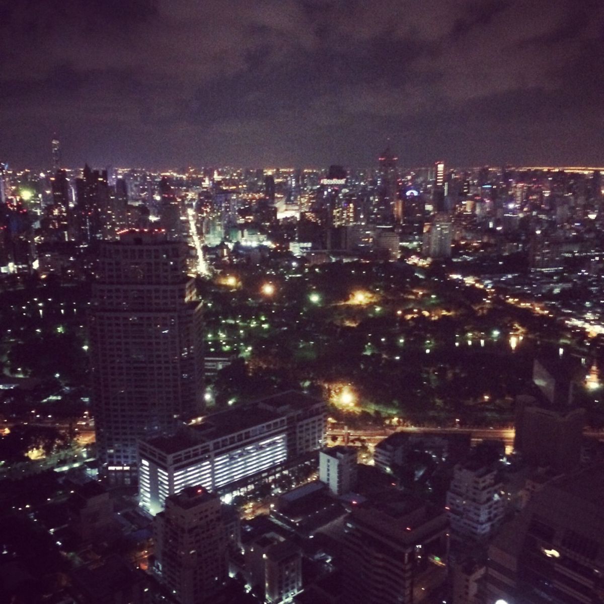 2015年タイ🇹🇭バンコク。お酒飲めないのにイキってドレスコード有の...