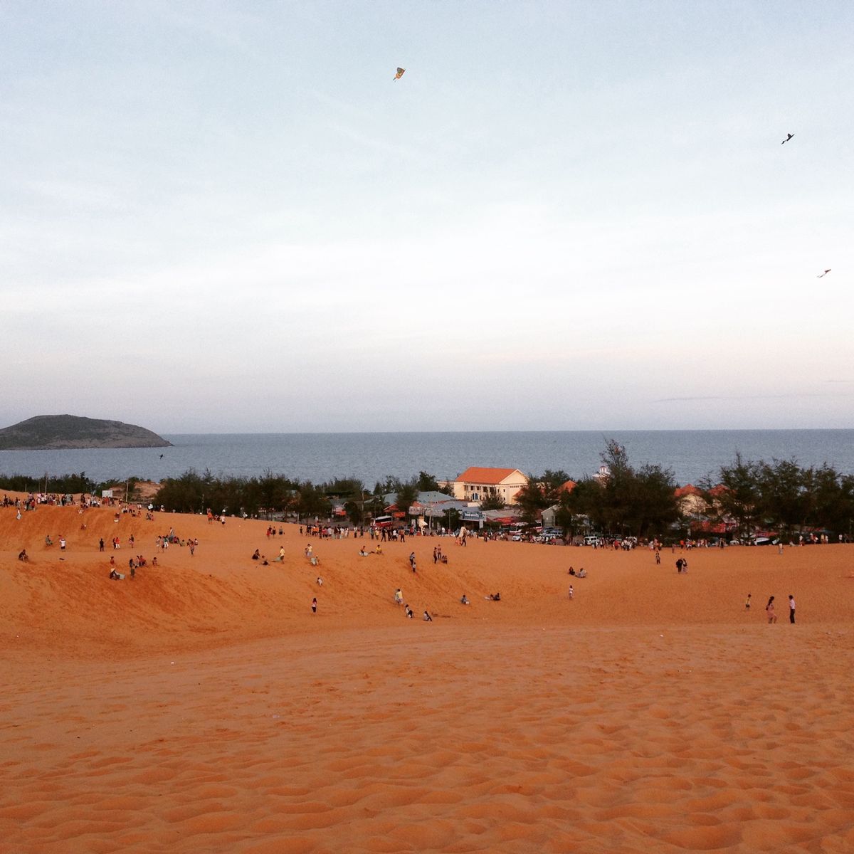 2012年ベトナム🇻🇳ムイネー。
ベトナムの穴場リゾート。人生初の砂...