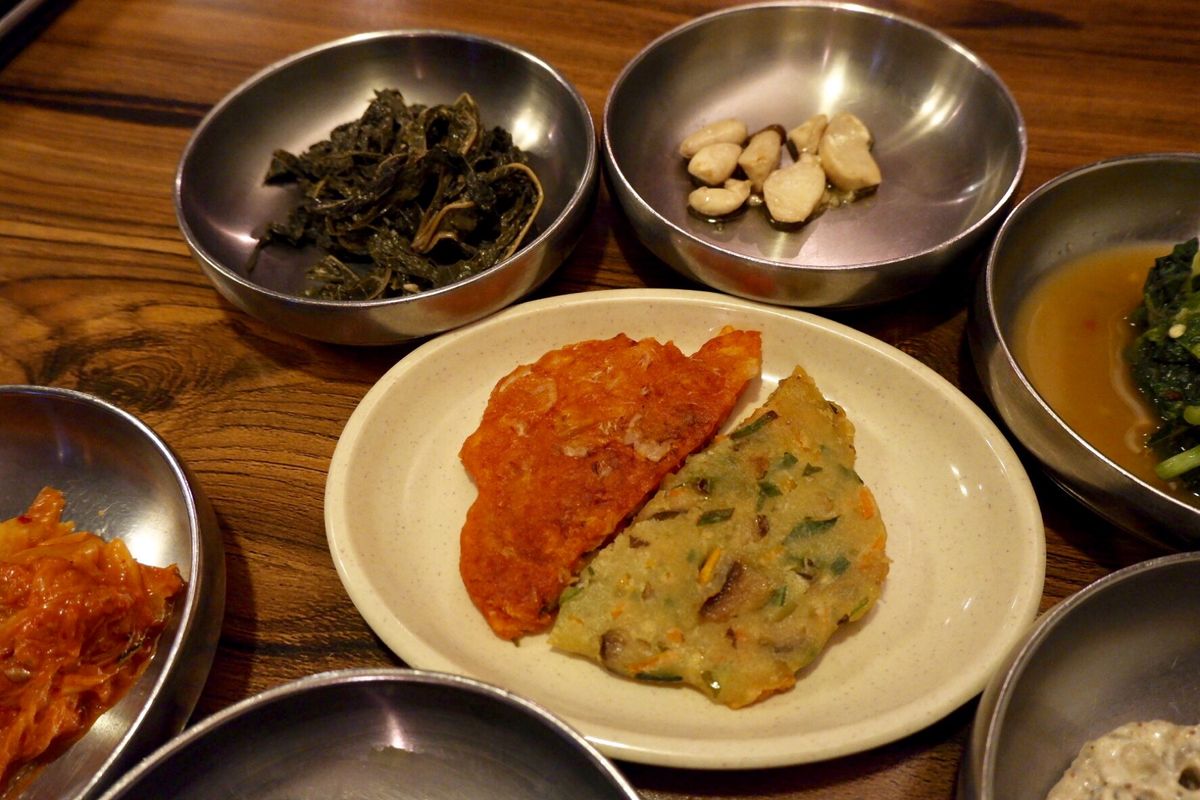 ハンガラムっていう薬膳？のお店。
プルコギ定食。
おかずも美味しかったー！！