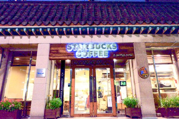 大韓民国 (韓国)・ソウル「ソウルひとり旅」の写真：スタバ