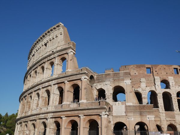 イタリア・ローマ「イタリア旅行」の写真：コロッセオの中ってこんな感じなんだーと思...