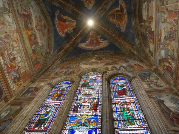 イタリア・フィレンツェ「イタリア旅行」の写真：フィレンツェの駅近にあった教会なんだけど...