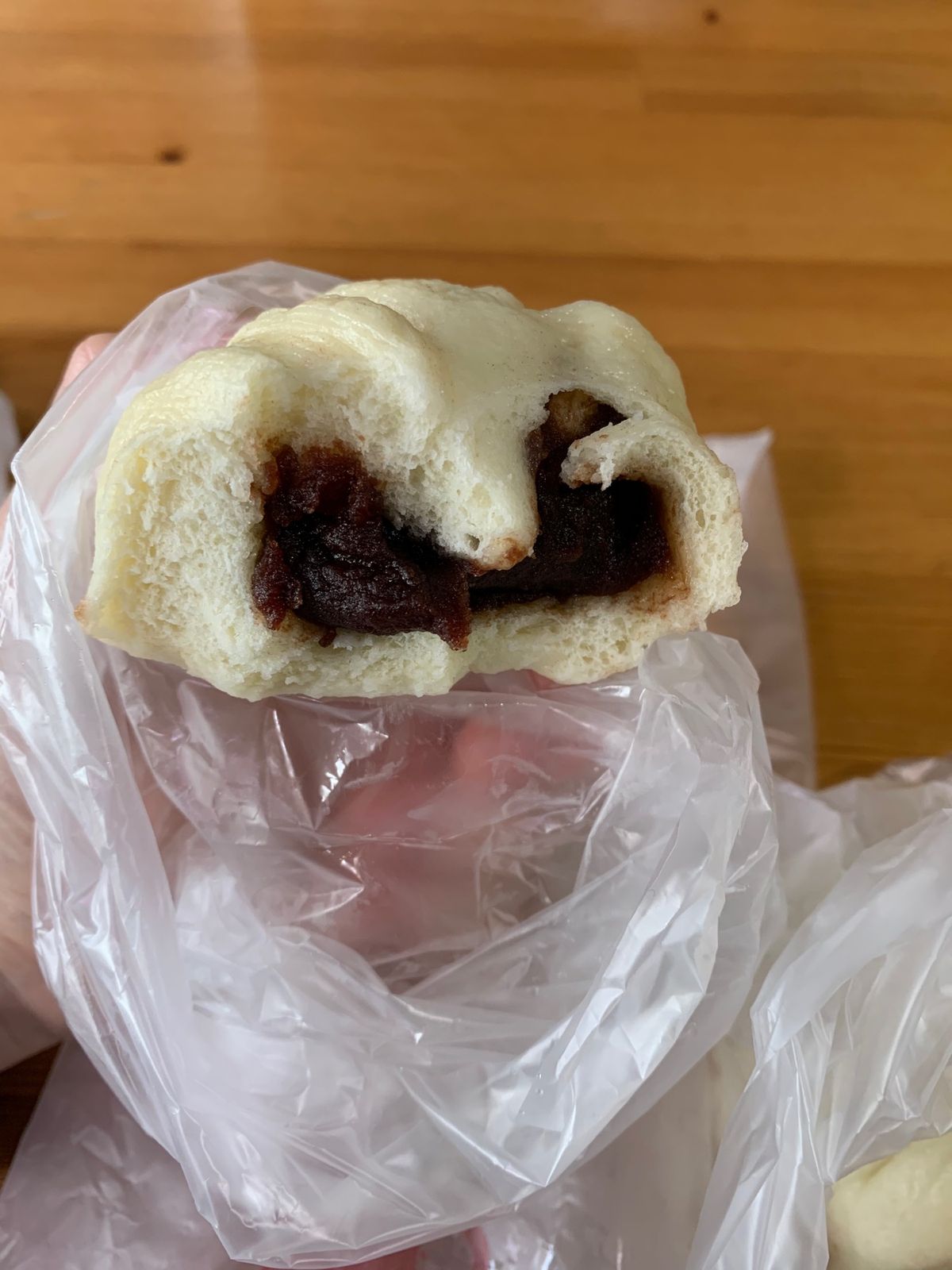 姜太太包子の肉まん餡饅。
街中写真。
台湾定食。