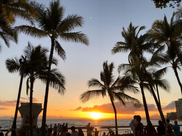 アメリカ(米国)・オアフ島「ハワイ　2019」の写真：ワイキキビーチのサンセット🌇