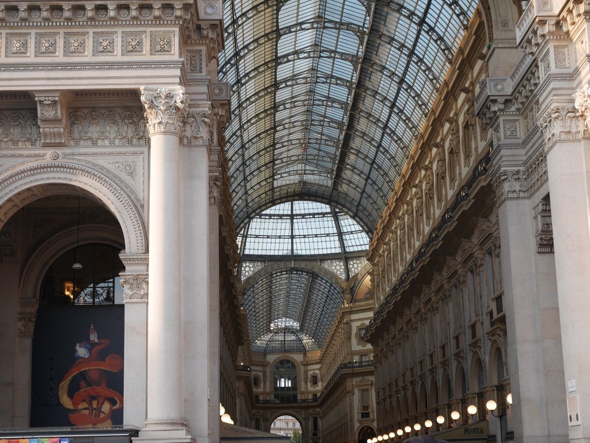 本当にファッションの街って感じでオシャレでした。大聖堂も凄い人多いし。ただ...