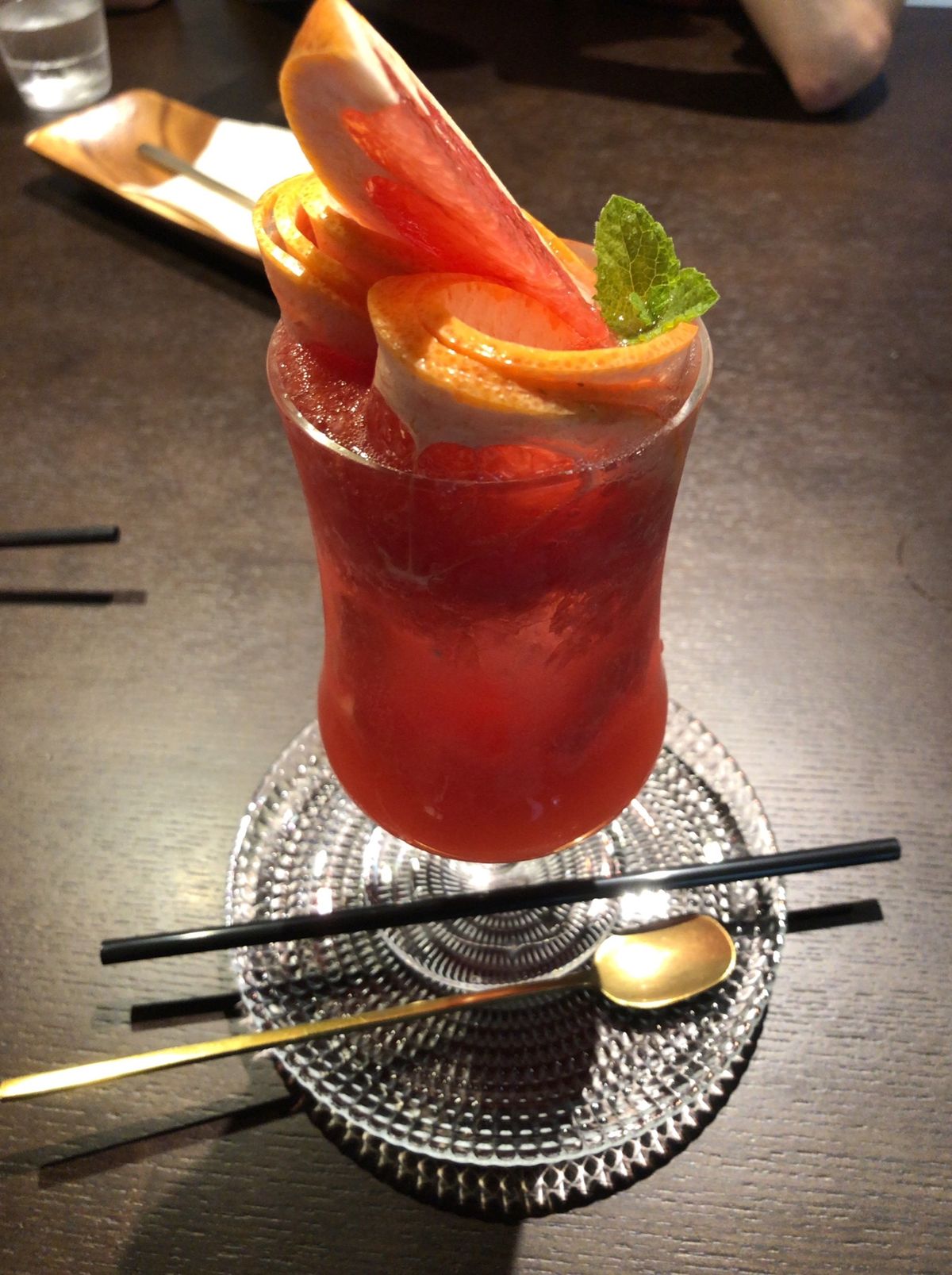 築170年という酒蔵を改装した古民家カフェ。メロンのかき氷がインパクトあり...