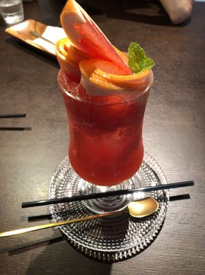 築170年という酒蔵を改装した古民家カフェ。メロンのかき氷がインパクトあり...