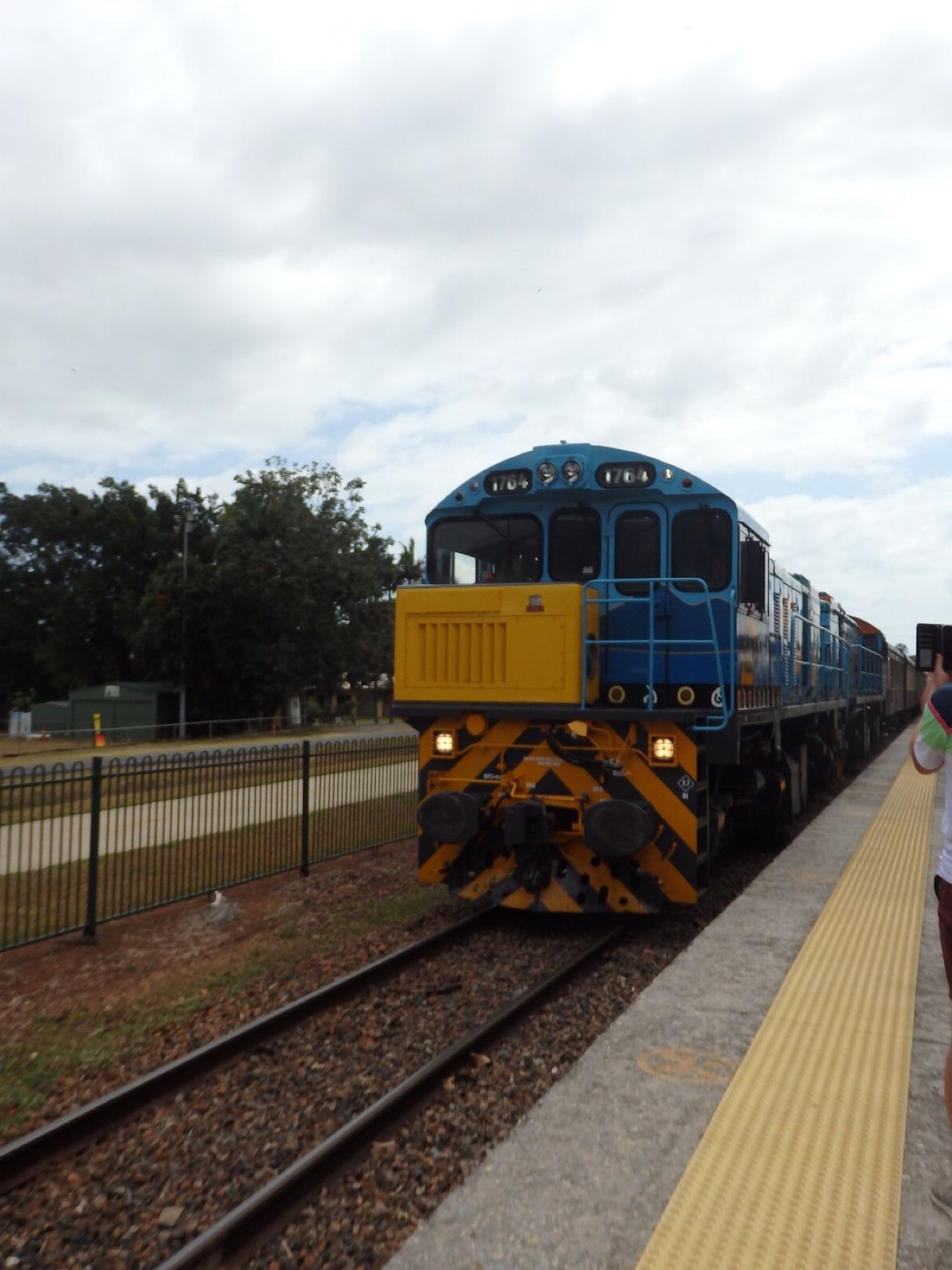 観光初日のケアンズ。キュランダ鉄道の景色。
海外には一眼は持っていかないの...