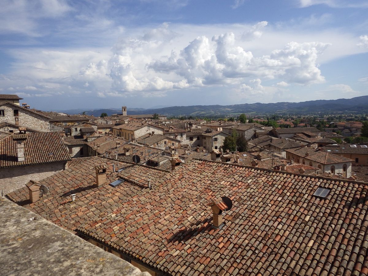 《グッビオ》
一瞬で心を奪われた街、グッビオ。
古代ローマ劇場跡/グッビオ...