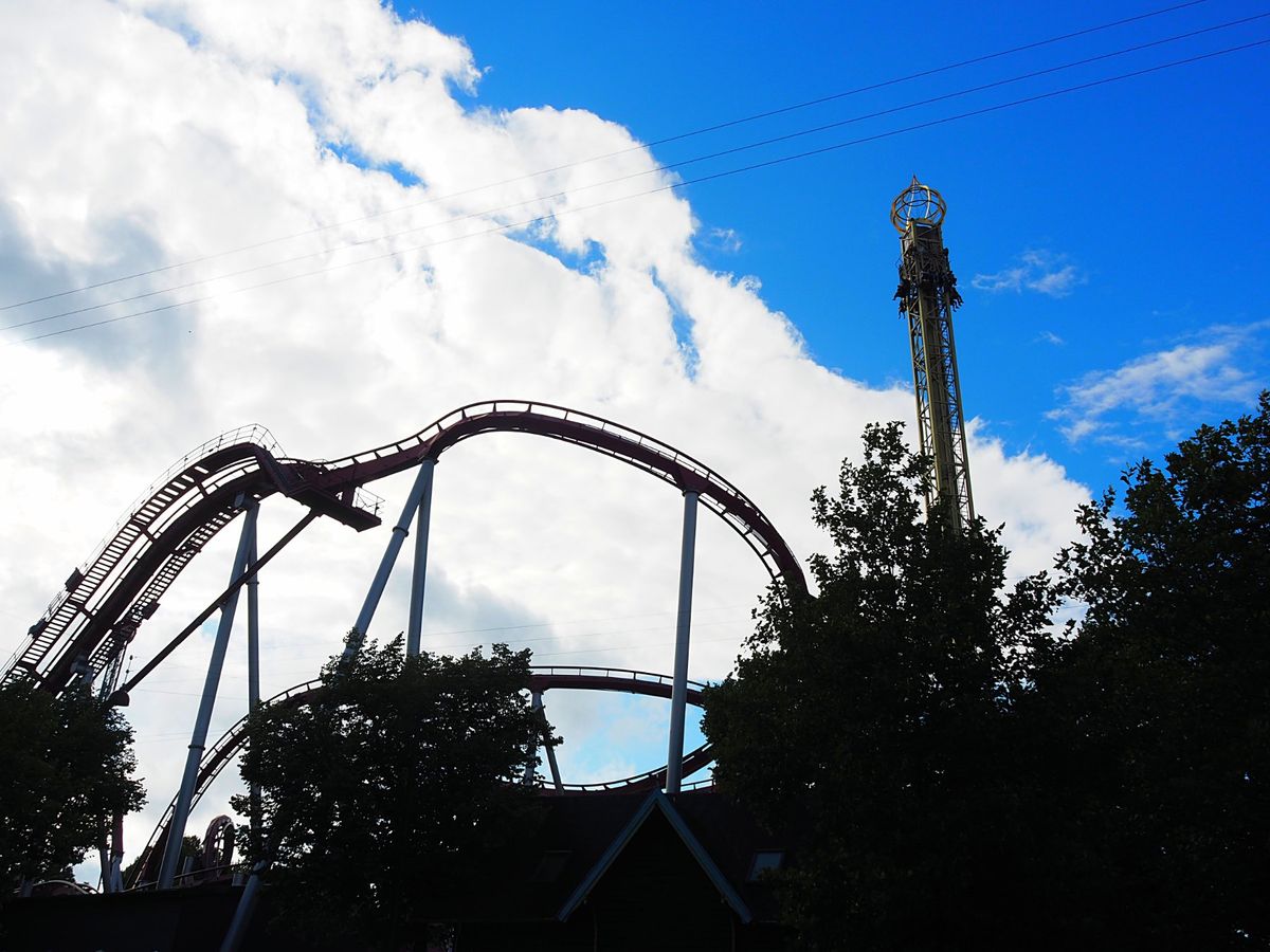 コペンハーゲンは、散歩するだけで楽しくなる街。
こじんまりした佇まいで、シ...