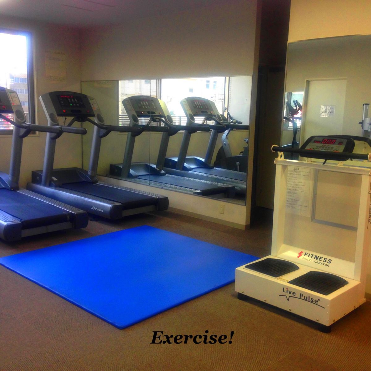 ホテルは外国人ばっかりでした
それでもリーズナブルで設備も満足！