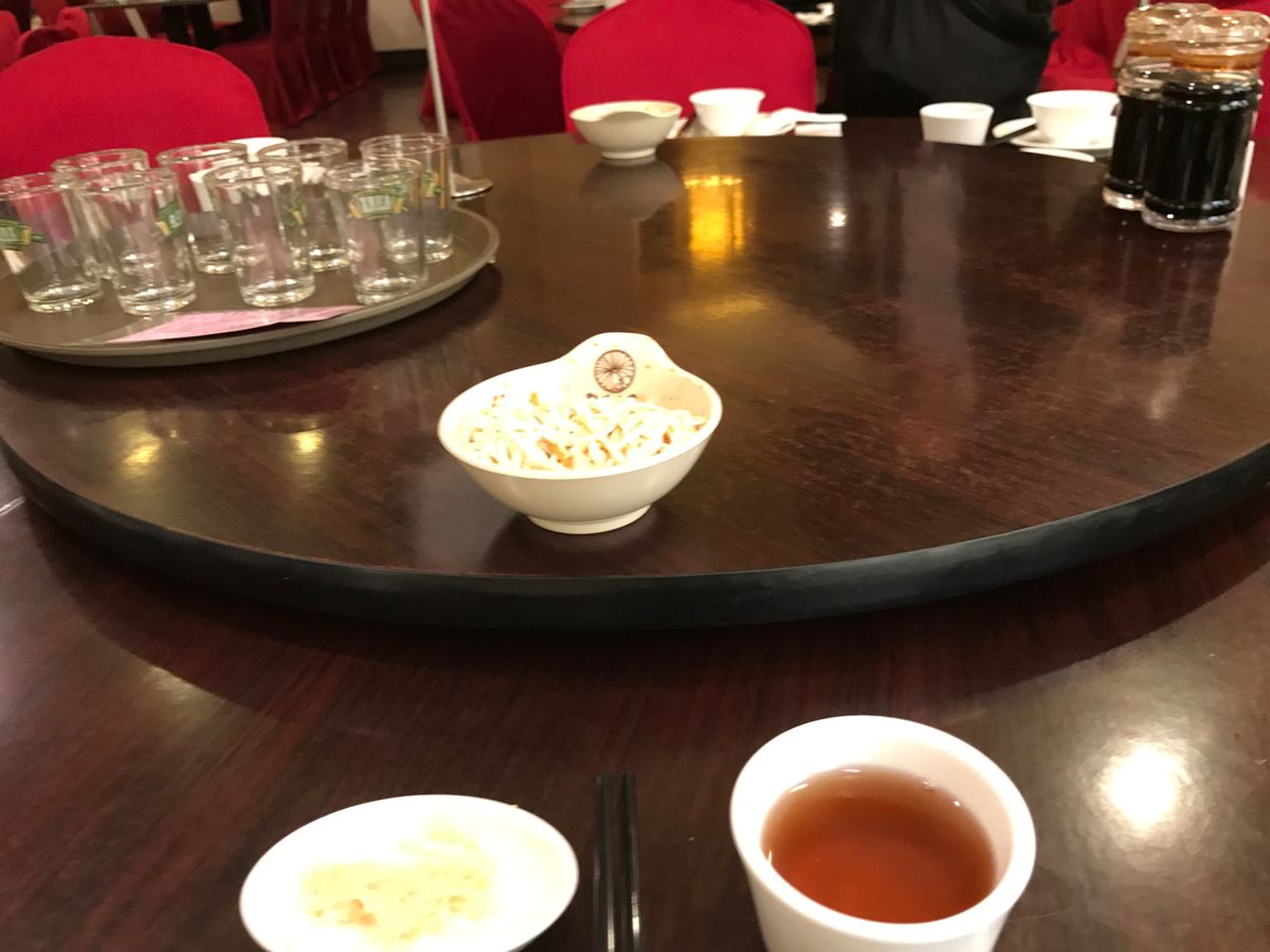 飲茶の専門店でランチ