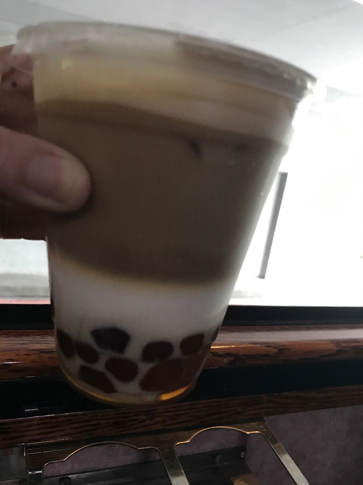 ここからの景色を楽しみながらタピオカドリンク！