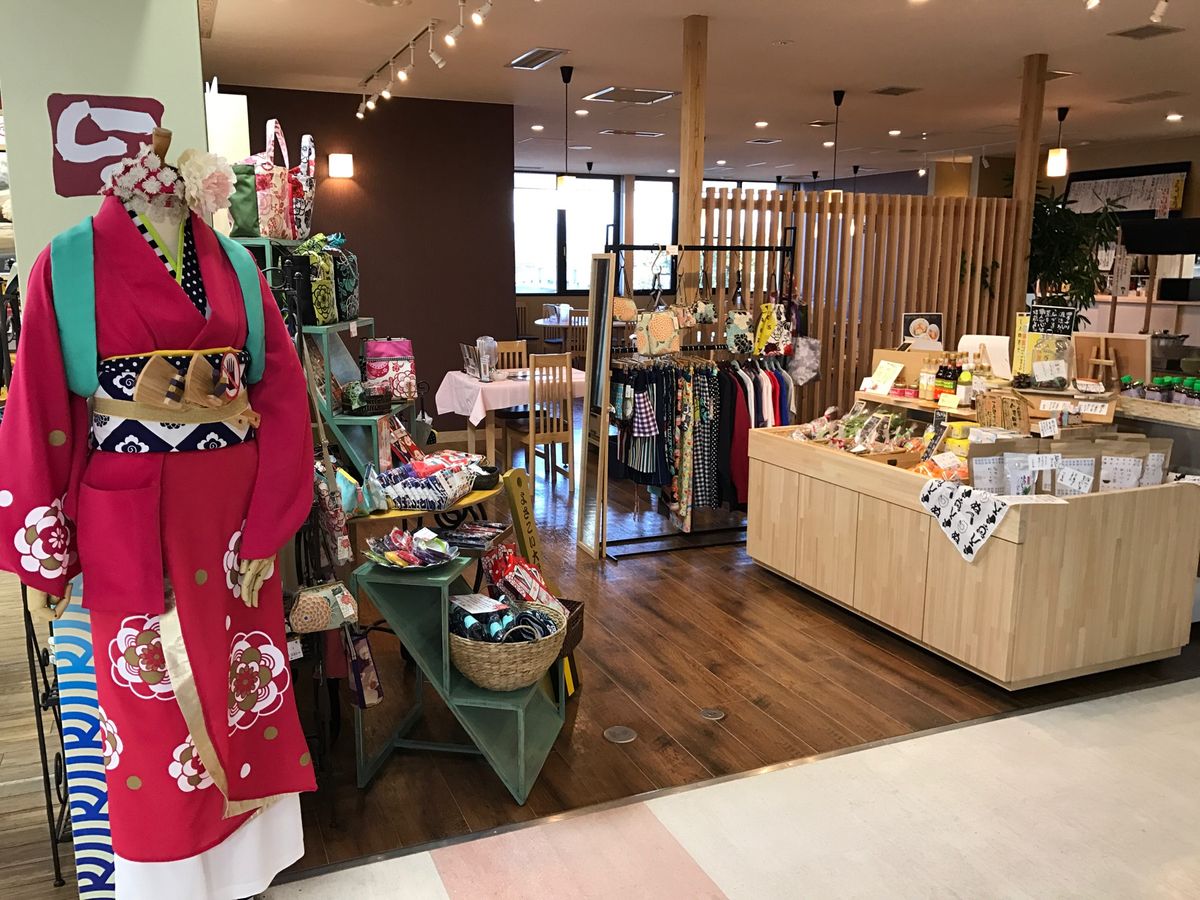 クリスマスの時期の高知龍馬空港