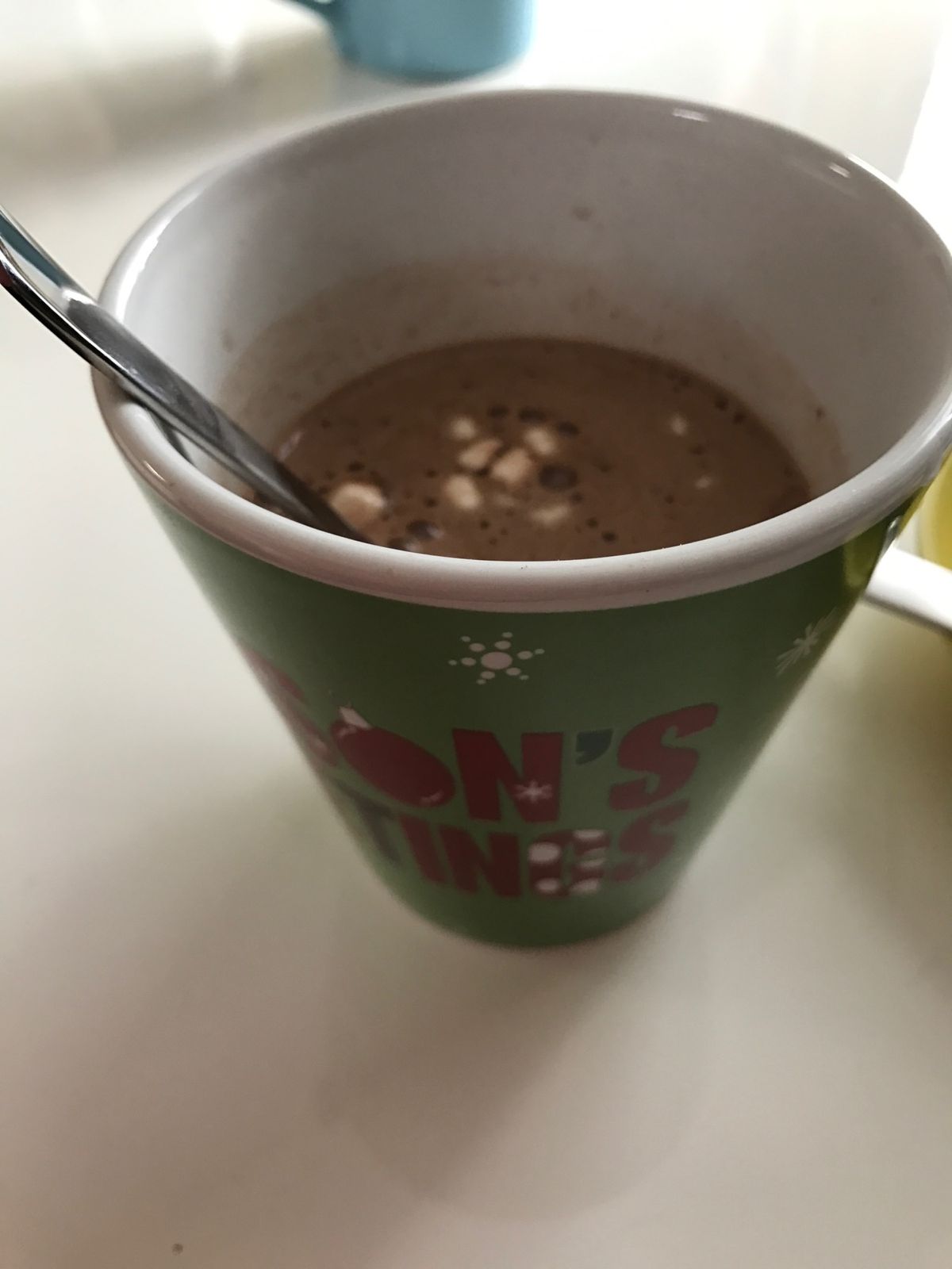 友達と一緒にホームパーティ