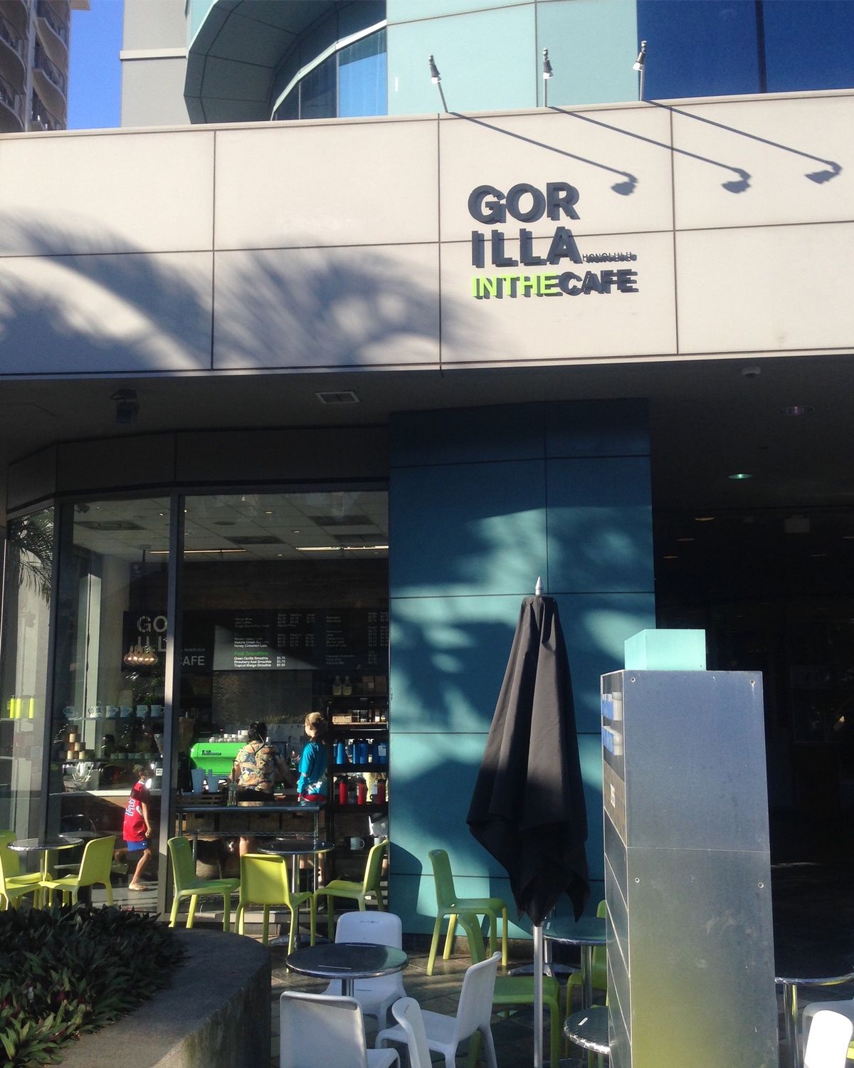 ゴリラカフェで休憩