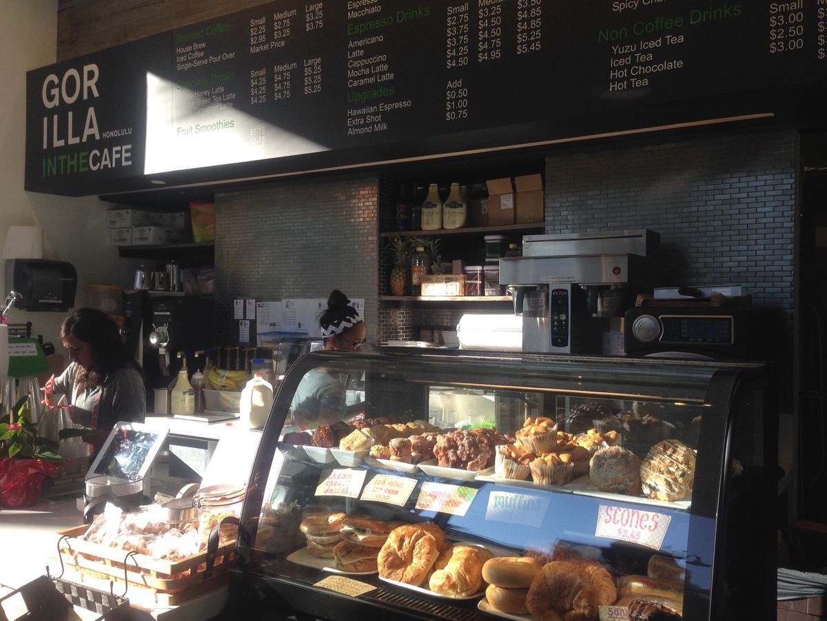 ゴリラカフェで休憩