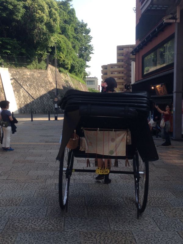 日本「道後」の写真：最後に人力車にも乗って楽しい撮影会は無事...