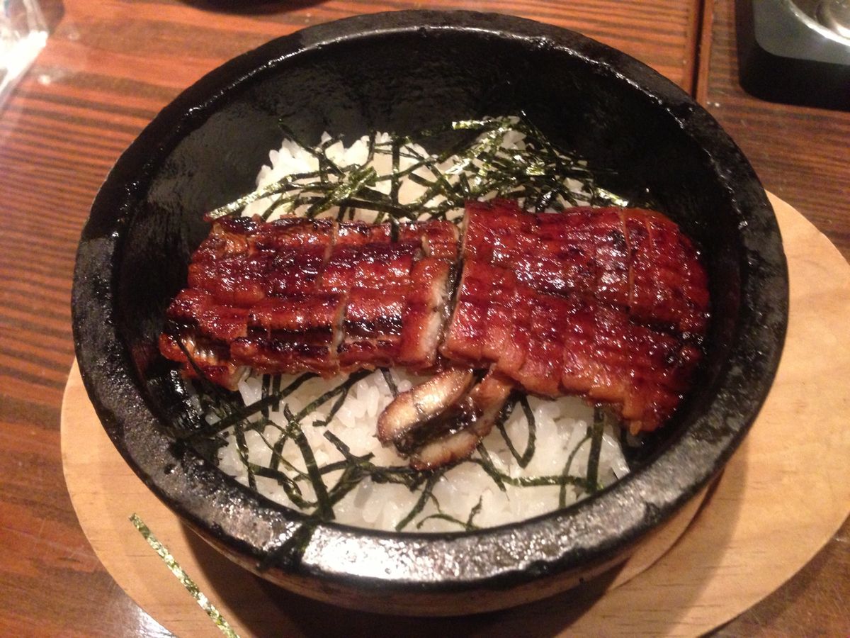 ひつまぶしや名古屋名物を楽しみました