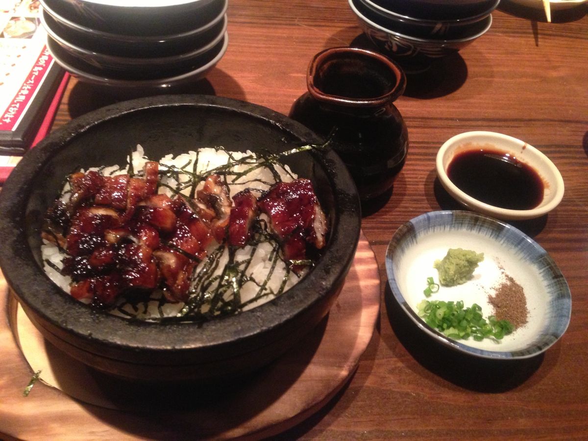 ひつまぶしや名古屋名物を楽しみました