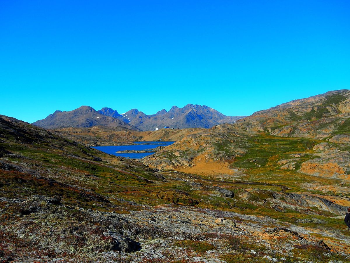 グリーンランドでのトレッキング
ホテルのオーナーおじさんに手書きで書いても...