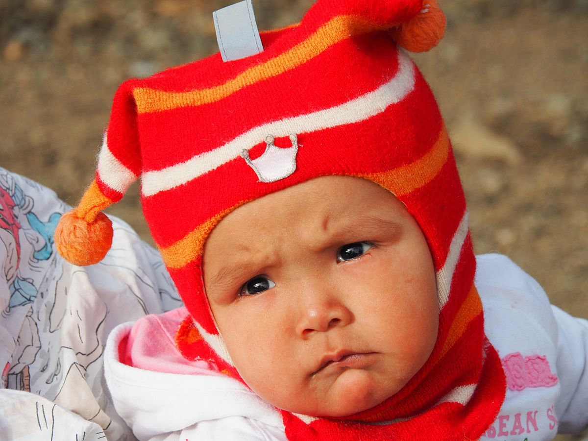 クルスクの町を散策
赤青黄色のカラフルな家がぽつぽつと立ち並ぶクルスクの町...