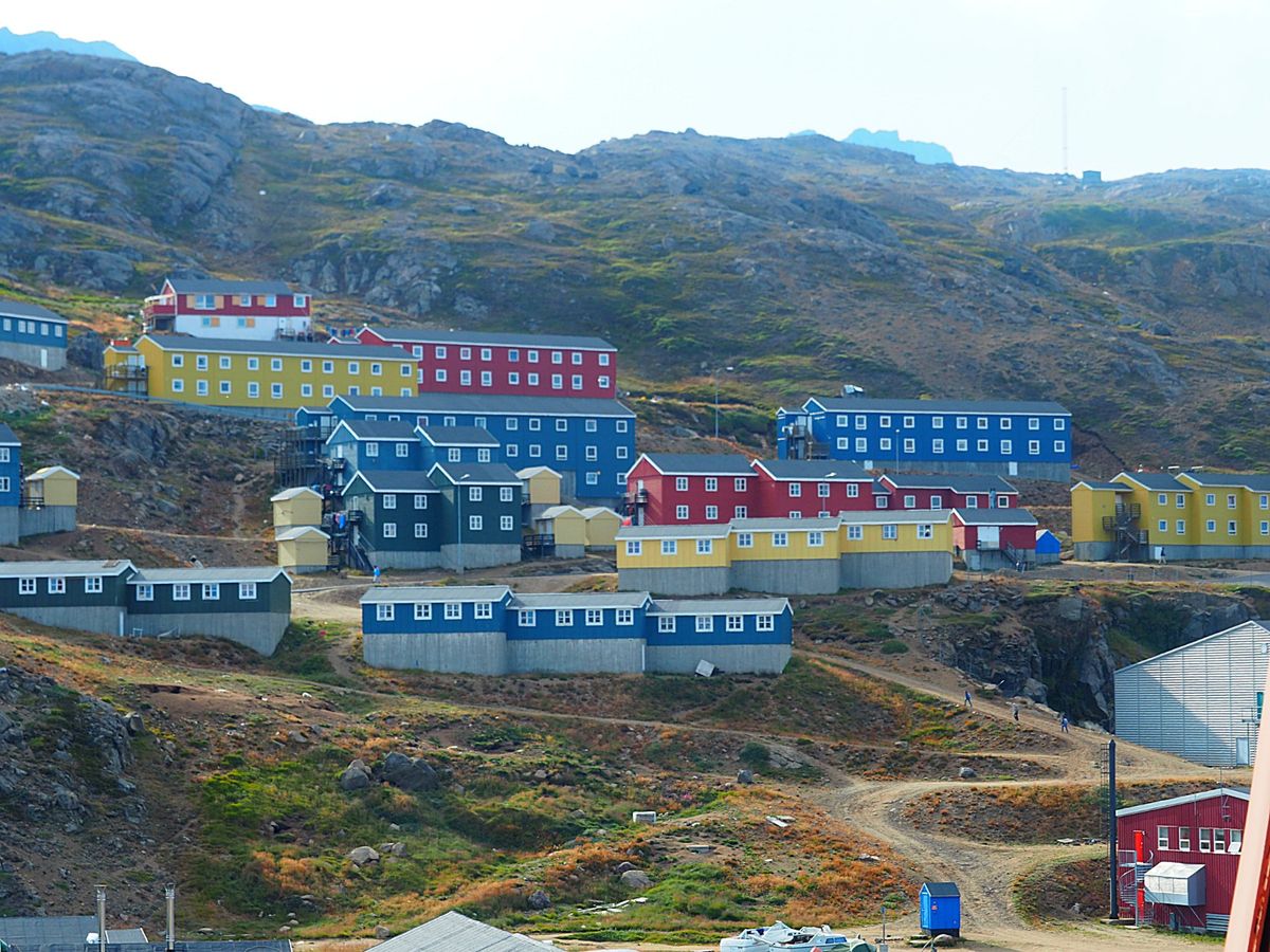 タシーラクの町を探索
タシーラクはグリーンランド東岸最大の町、と言っても人...