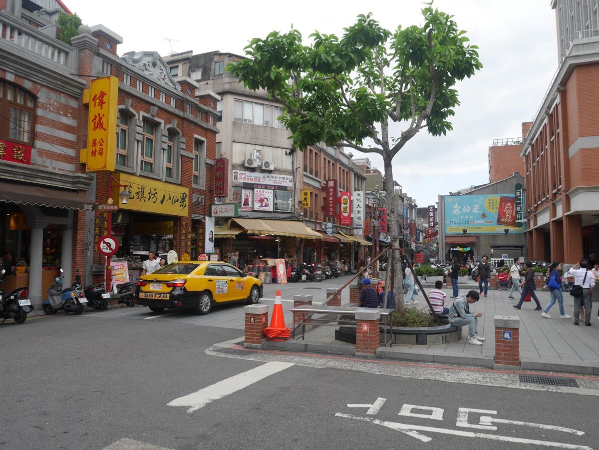 4回目にしてはじめての迪化街。
雰囲気があり、とても素敵でした！
手芸が好...