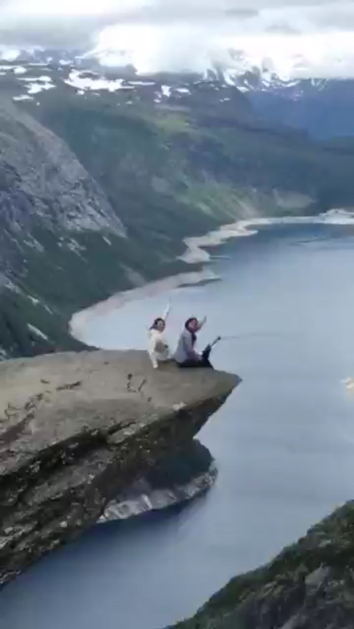 毎日フルな計画で、良く歩いたなあと思いました。トロルの舌は往復12時間。。...