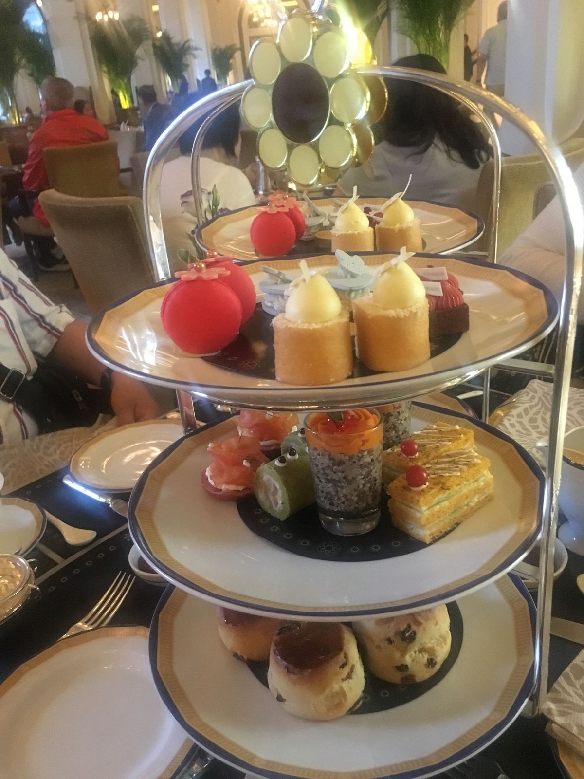 ペニンシュラホテルのアフタヌーンティーに行きました。
前回行きたかったので...