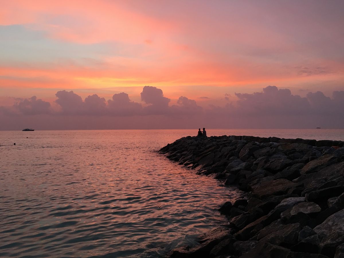 ローカル島Mafusi。唯一水着👙を着れるビーチ！
