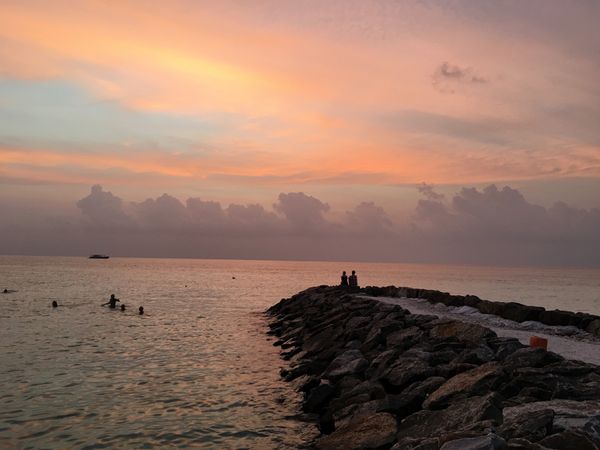 モルディブ・マーレ「🇲🇻Maldives リゾート島とローカル島」の写真：ローカル島Mafusi。唯一水着👙を着れ...