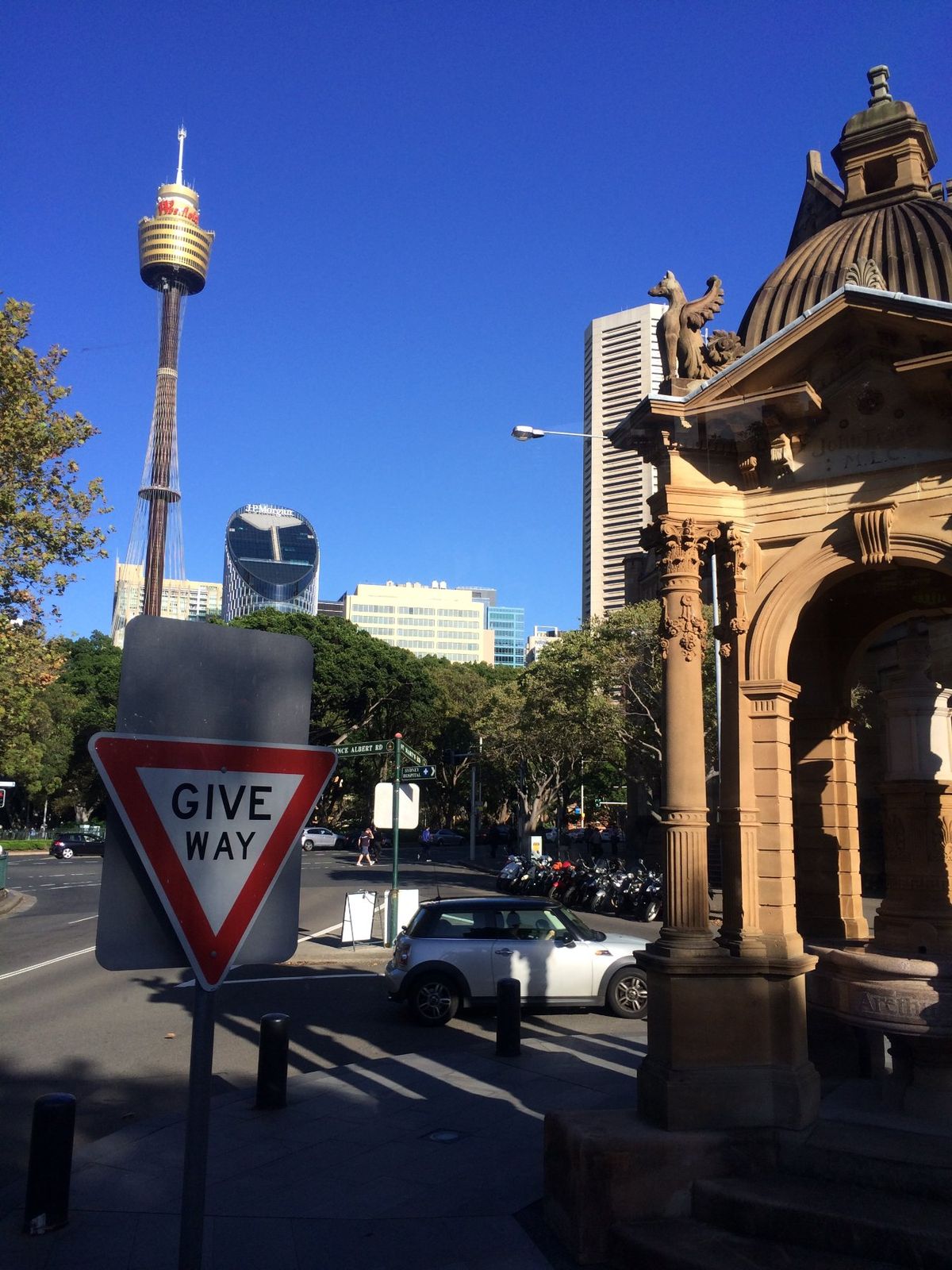 5日目、最終日は再びシドニー市内観光です🔥
ホテルからバスに乗って（これじ...